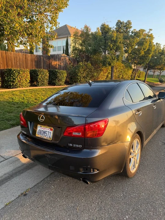 2007 Lexus IS 2nd Gen - Image 2 of 12