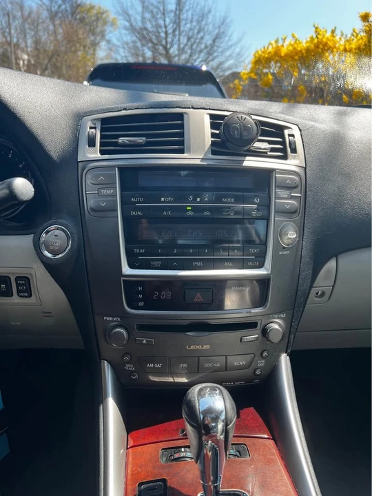 2007 Lexus IS 2nd Gen - Image 8 of 20