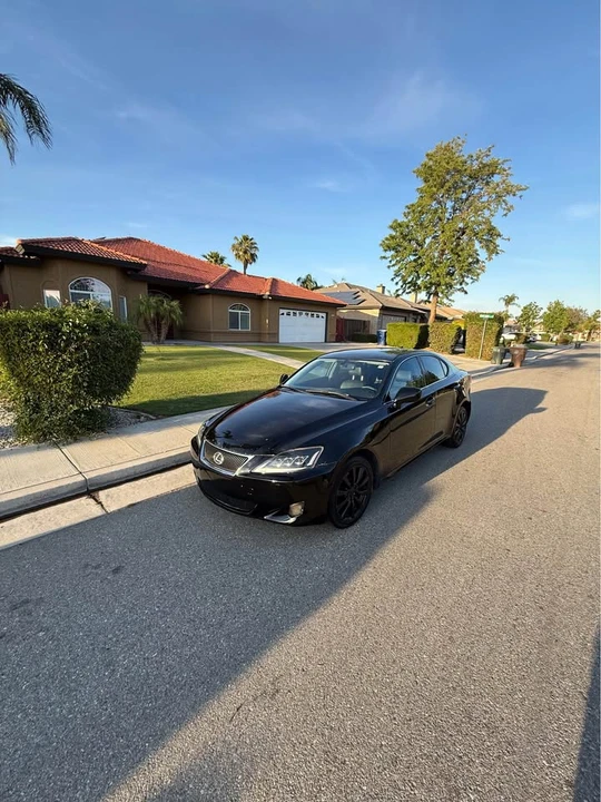 2007 Lexus IS 2nd Gen - Image 2 of 15