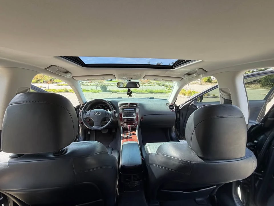 2007 Lexus IS 2nd Gen - Image 12 of 19