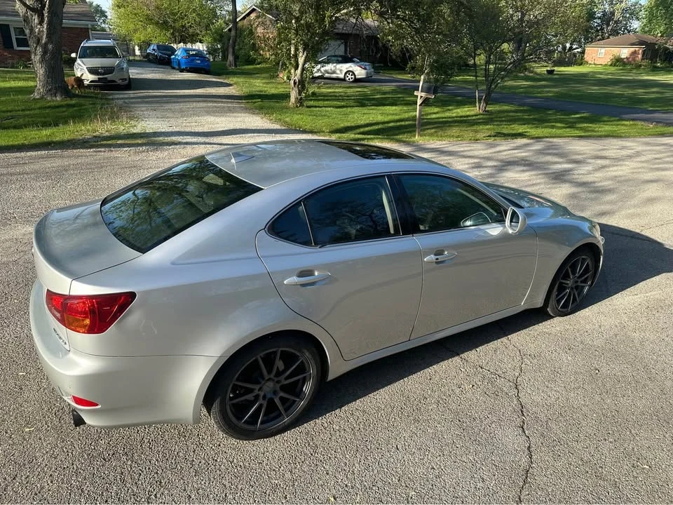 2007 Lexus IS 2nd Gen - Image 5 of 16
