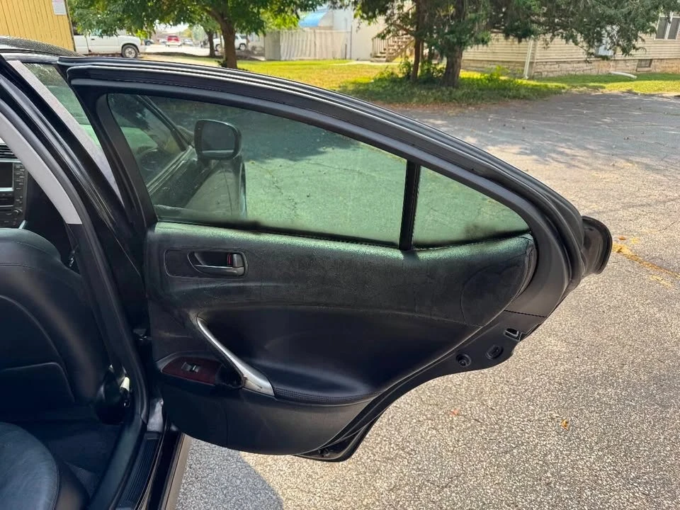 2007 Lexus IS 2nd Gen - Image 11 of 19