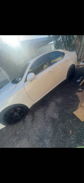 2007 Lexus IS 2nd Gen - Image 3 of 4