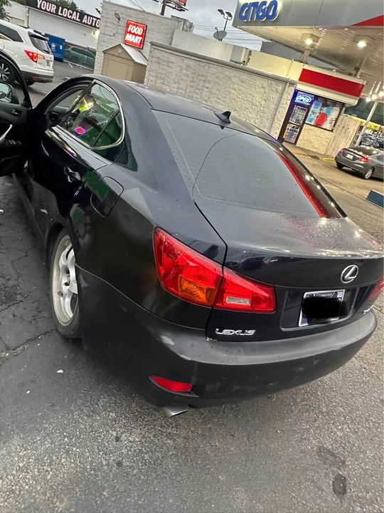 2007 Lexus IS 2nd Gen - Image 4 of 5
