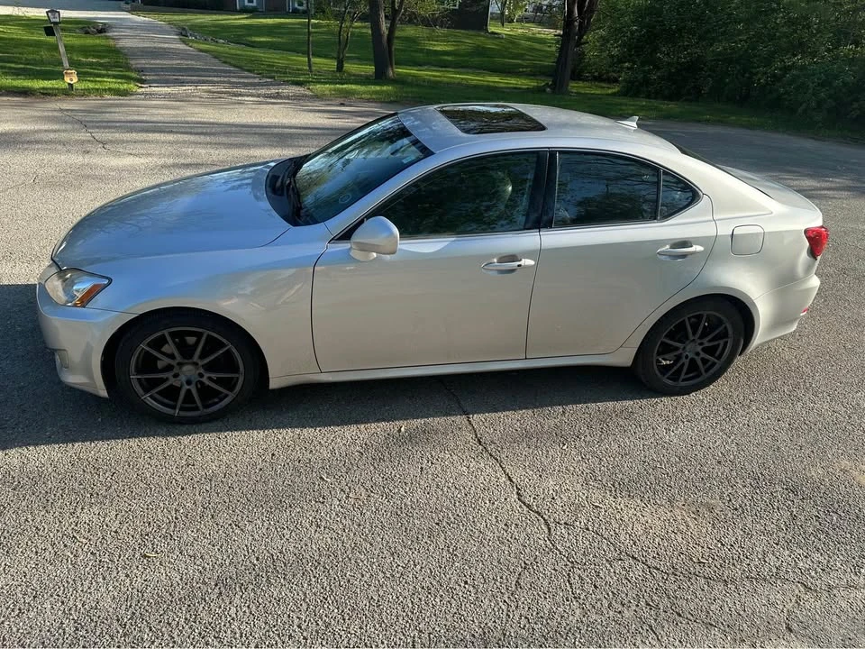 2007 Lexus IS 2nd Gen - Image 4 of 16