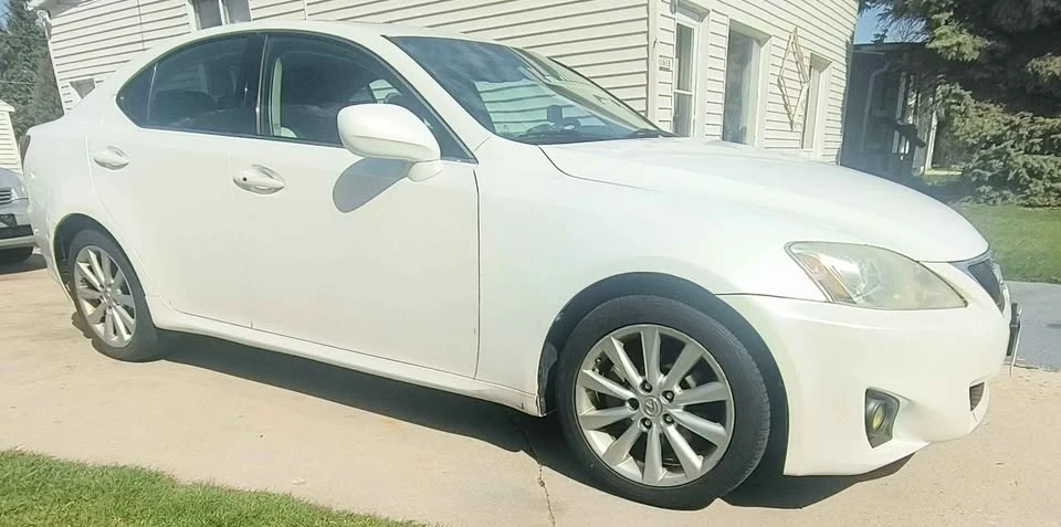 2007 Lexus IS 2nd Gen - Image 3 of 8