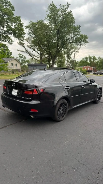 2007 Lexus IS 2nd Gen - Image 5 of 13
