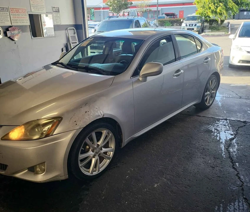 2007 Lexus IS 2nd Gen - Image 3 of 8