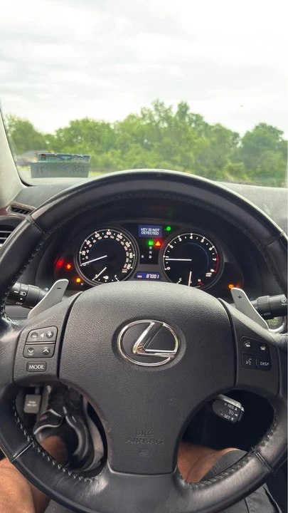 2007 Lexus IS 2nd Gen - Image 12 of 13