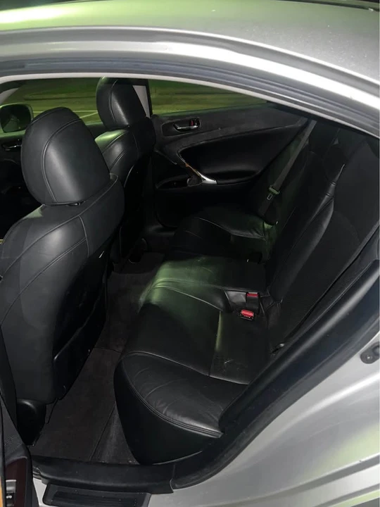 2007 Lexus IS 2nd Gen - Image 6 of 8