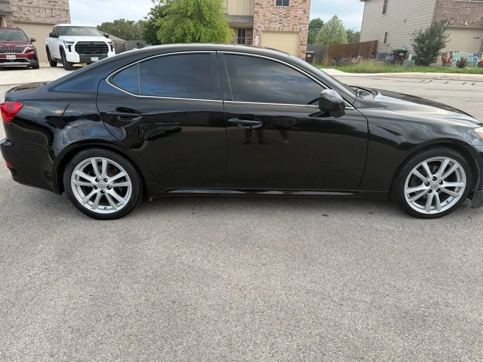 2007 Lexus IS 2nd Gen - Image 4 of 13