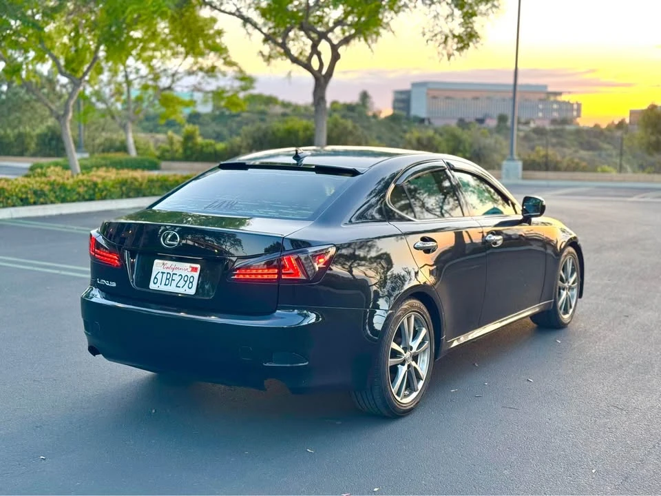 2007 Lexus IS 2nd Gen - Image 4 of 11