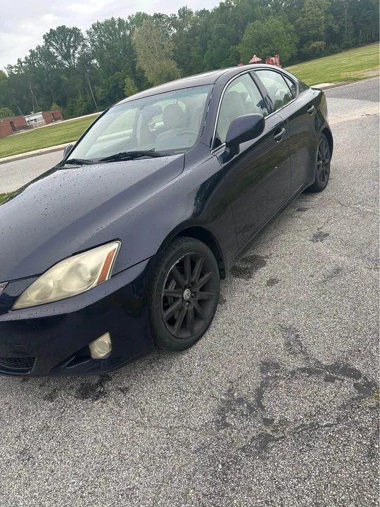 2007 Lexus IS 2nd Gen - Image 2 of 8