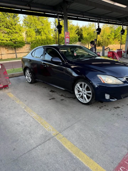 2007 Lexus IS 2nd Gen - Image 2 of 7