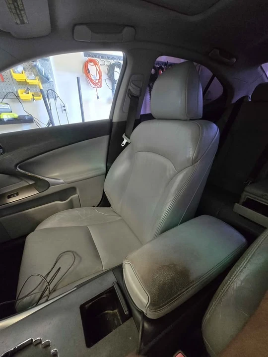 2007 Lexus IS 2nd Gen - Image 11 of 13