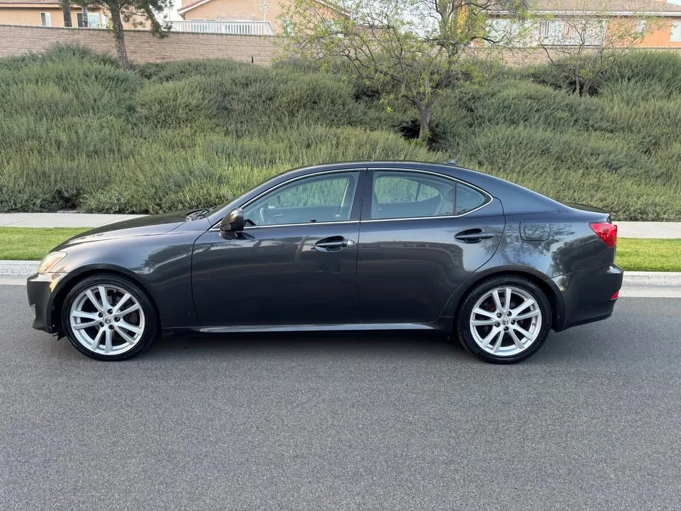 2007 Lexus IS 2nd Gen - Image 3 of 15