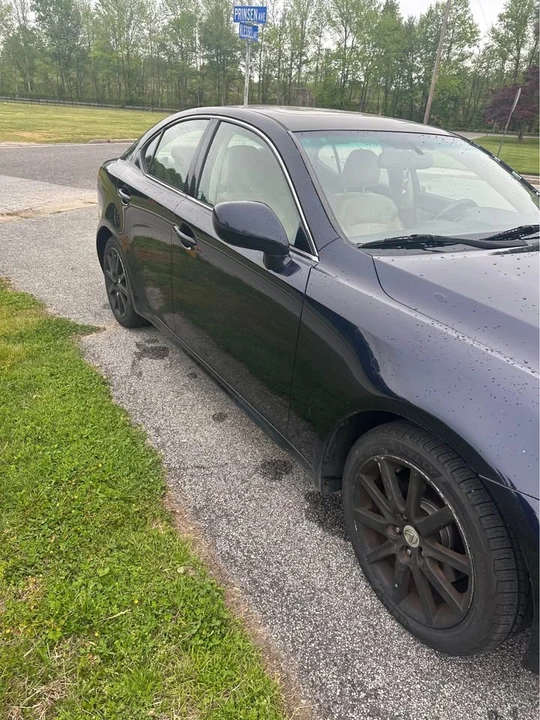 2007 Lexus IS 2nd Gen - Image 3 of 8