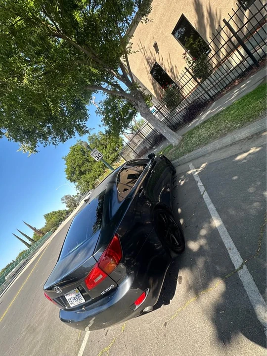2007 Lexus IS 2nd Gen - Image 4 of 12