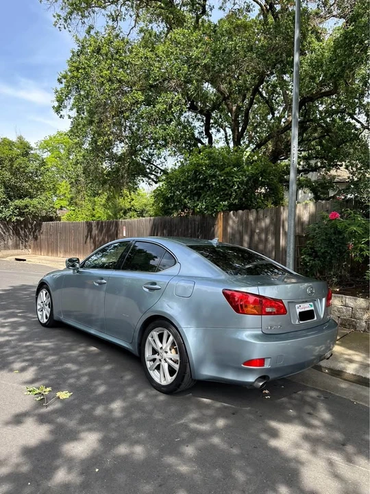 2007 Lexus IS 2nd Gen - Image 3 of 20