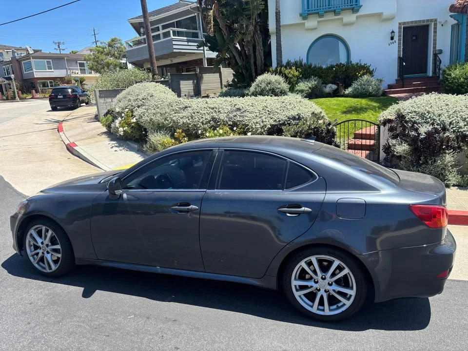 2007 Lexus IS 2nd Gen - Image 5 of 5