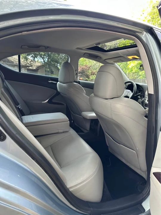 2007 Lexus IS 2nd Gen - Image 14 of 20