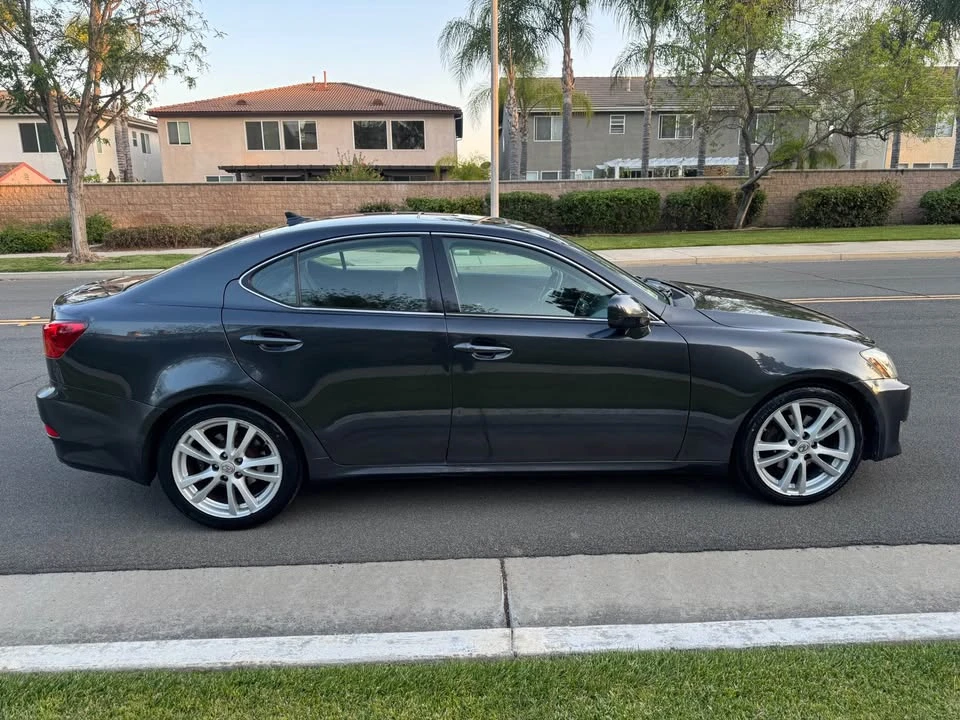 2007 Lexus IS 2nd Gen - Image 7 of 15
