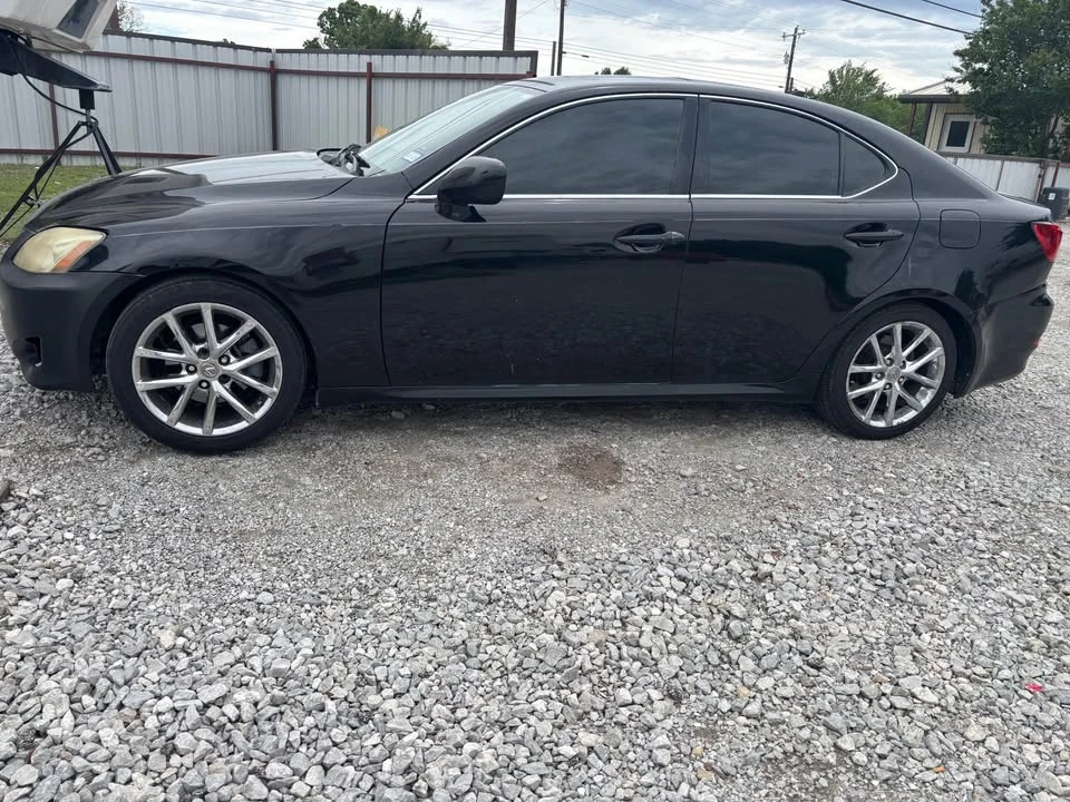2007 Lexus IS 2nd Gen - Image 2 of 8