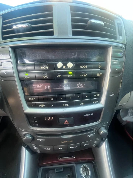 2007 Lexus IS 2nd Gen - Image 11 of 15