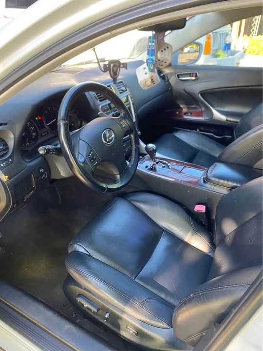 2007 Lexus IS 2nd Gen - Image 7 of 11