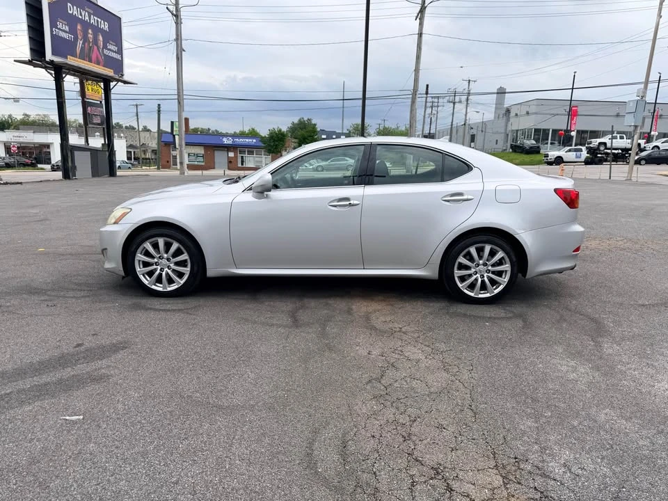 2007 Lexus IS 2nd Gen - Image 8 of 12