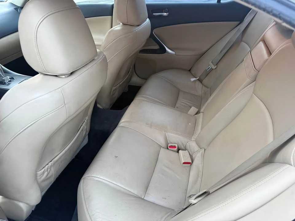 2007 Lexus IS 2nd Gen - Image 17 of 19