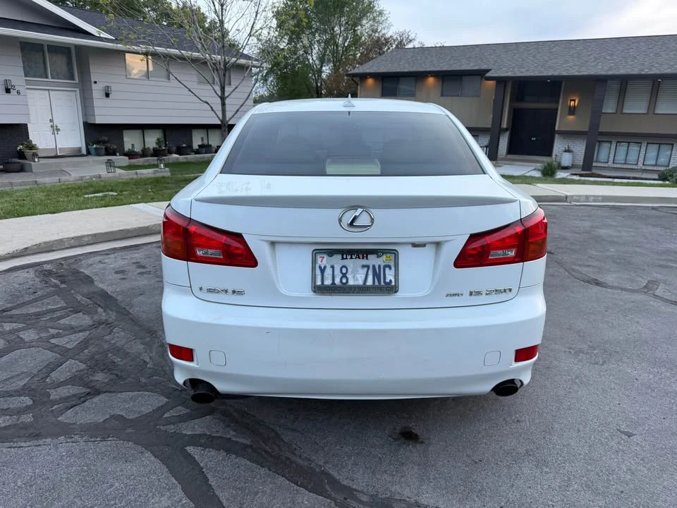 2007 Lexus IS 2nd Gen - Image 4 of 19