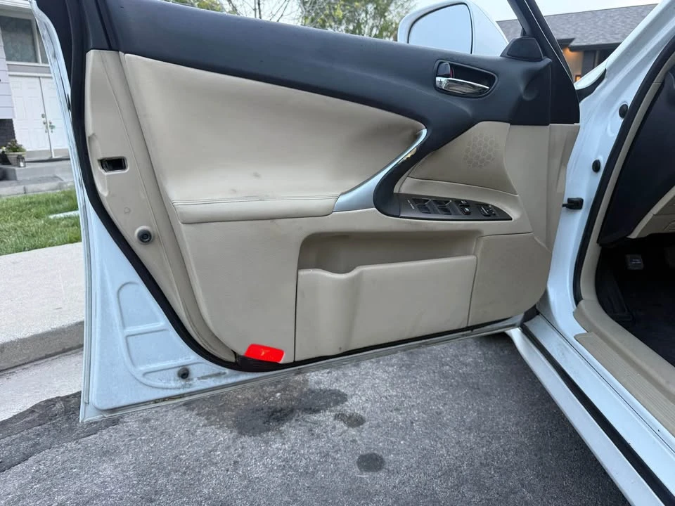 2007 Lexus IS 2nd Gen - Image 16 of 19