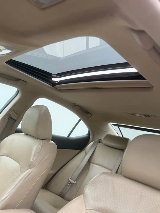 2007 Lexus IS 2nd Gen - Image 6 of 15
