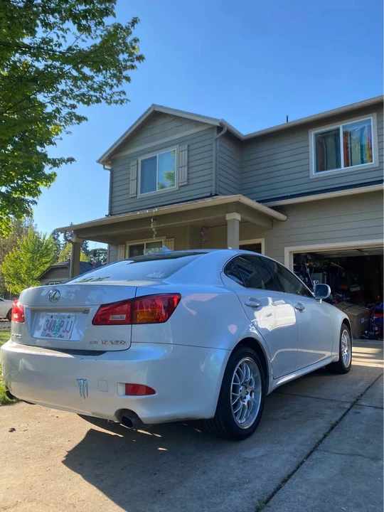 2007 Lexus IS 2nd Gen - Image 4 of 11