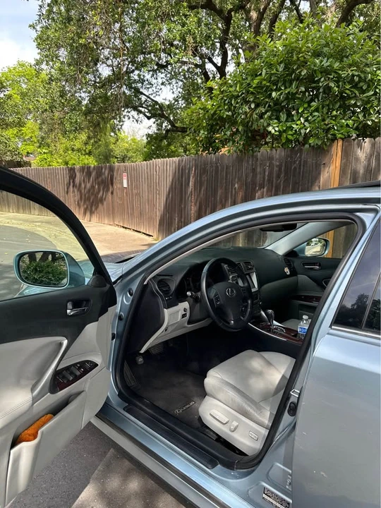 2007 Lexus IS 2nd Gen - Image 8 of 20