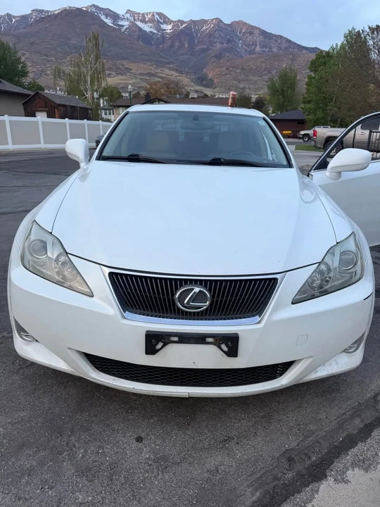 2007 Lexus IS 2nd Gen - Image 9 of 19