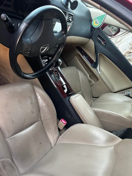 2007 Lexus IS 2nd Gen - Image 4 of 7