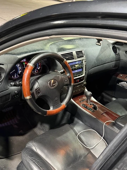 2007 Lexus IS 2nd Gen - Image 8 of 10