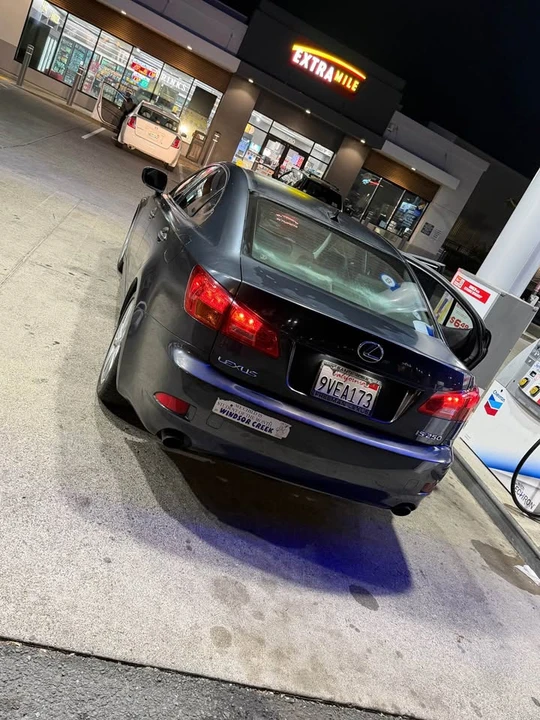 2007 Lexus IS 2nd Gen - Image 4 of 10