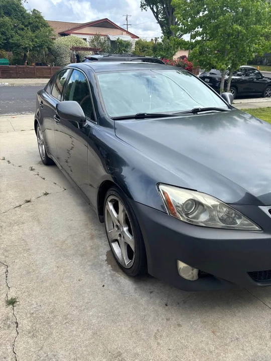2007 Lexus IS 2nd Gen - Image 2 of 7
