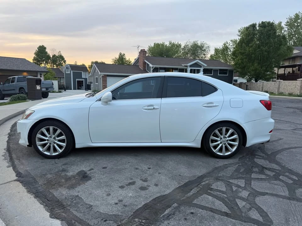 2007 Lexus IS 2nd Gen - Image 2 of 19