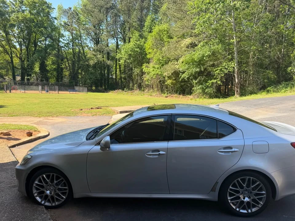 2007 Lexus IS 2nd Gen - Image 2 of 7