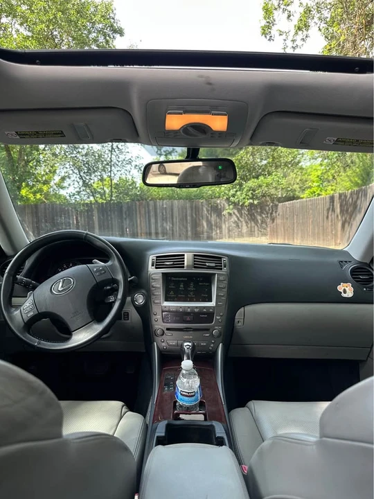 2007 Lexus IS 2nd Gen - Image 13 of 20