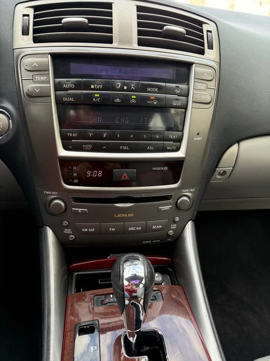 2007 Lexus IS 2nd Gen - Image 12 of 15