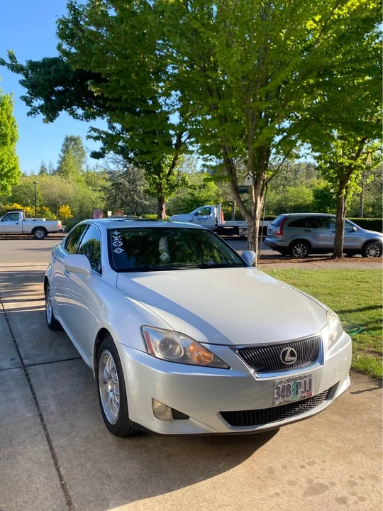 2007 Lexus IS 2nd Gen - Image 2 of 11