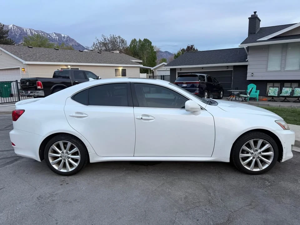 2007 Lexus IS 2nd Gen - Image 6 of 19