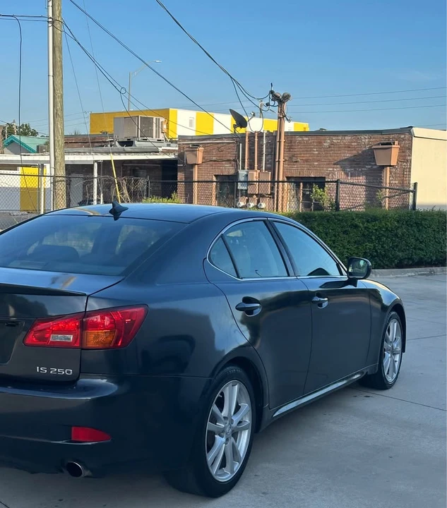2007 Lexus IS 2nd Gen - Image 6 of 16