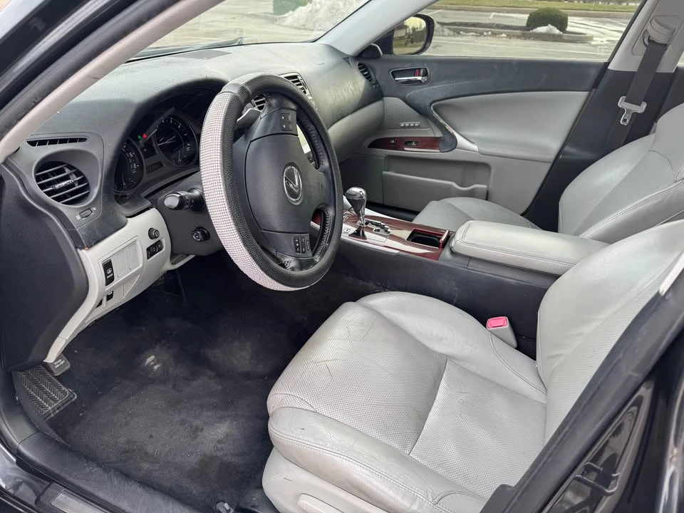 2007 Lexus IS 2nd Gen - Image 4 of 9