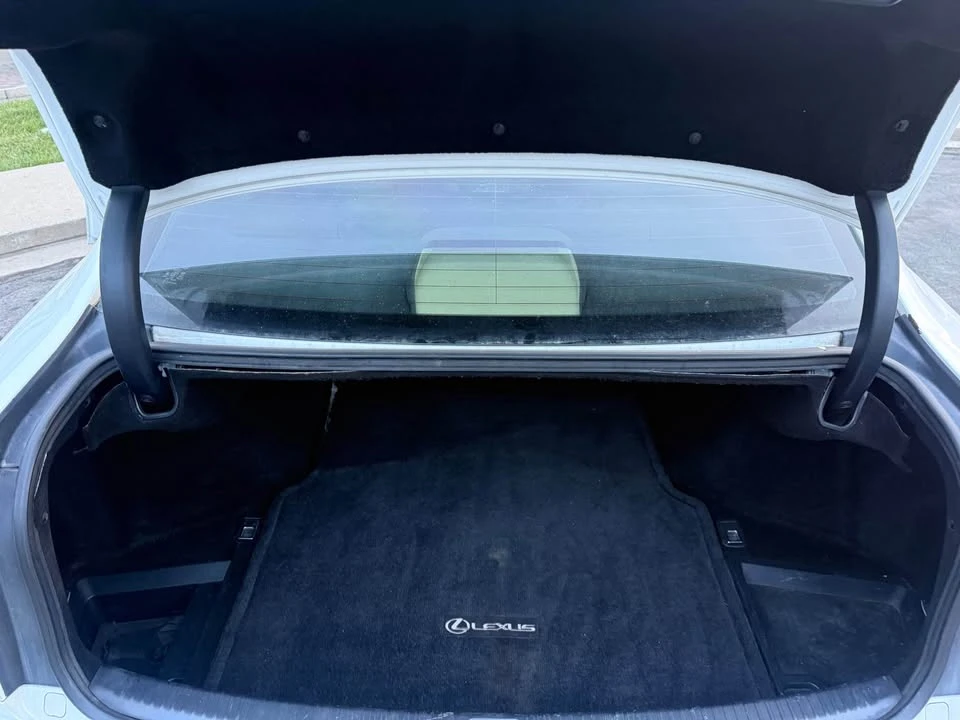 2007 Lexus IS 2nd Gen - Image 11 of 19